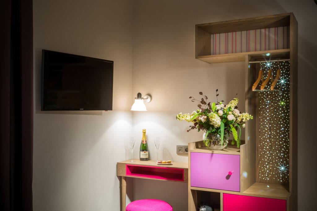 Hotel La Parizienne Kültér fotó